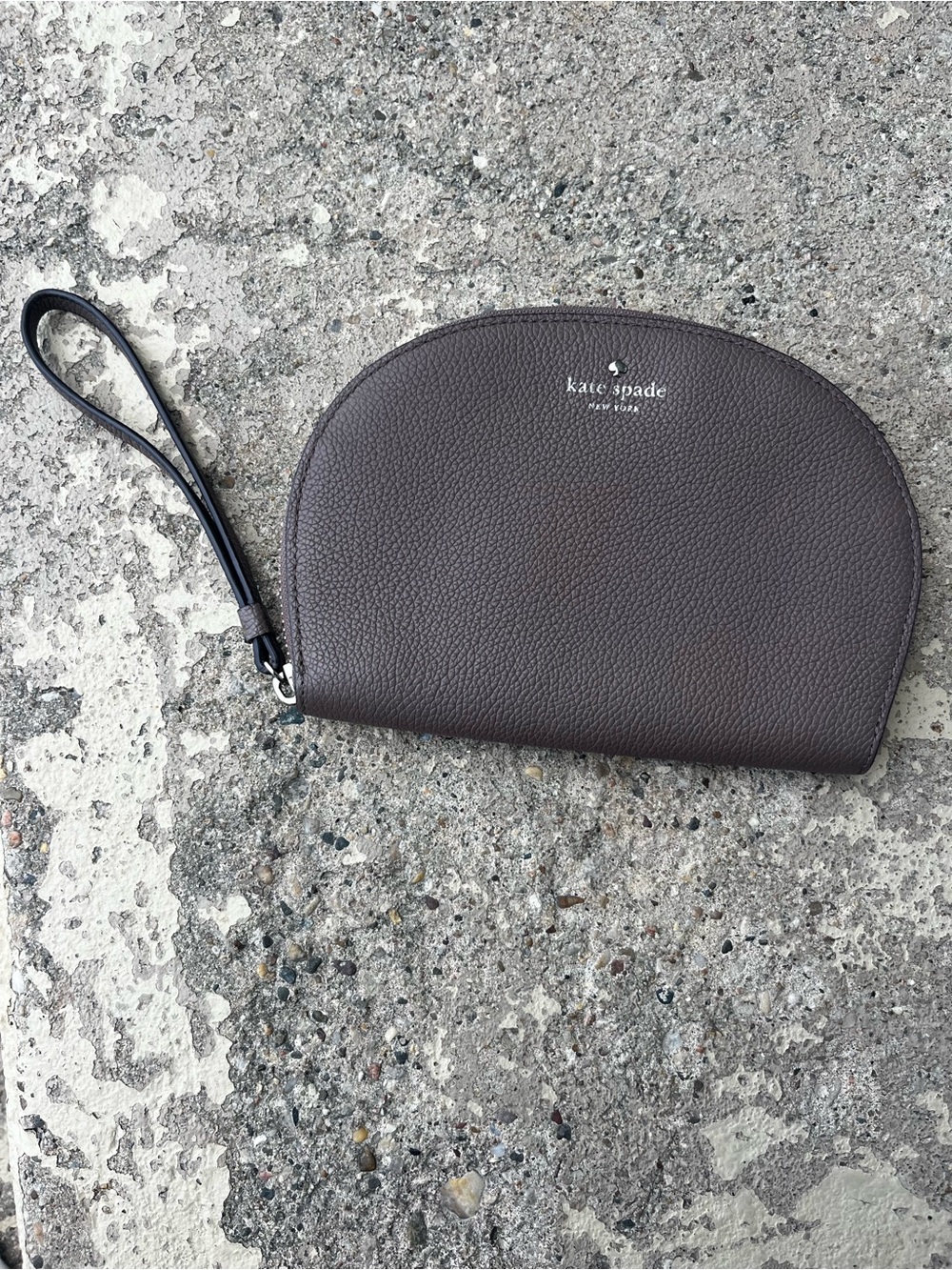 Used once Kate Spade Pebbled Leather Half-Moon Wristlet